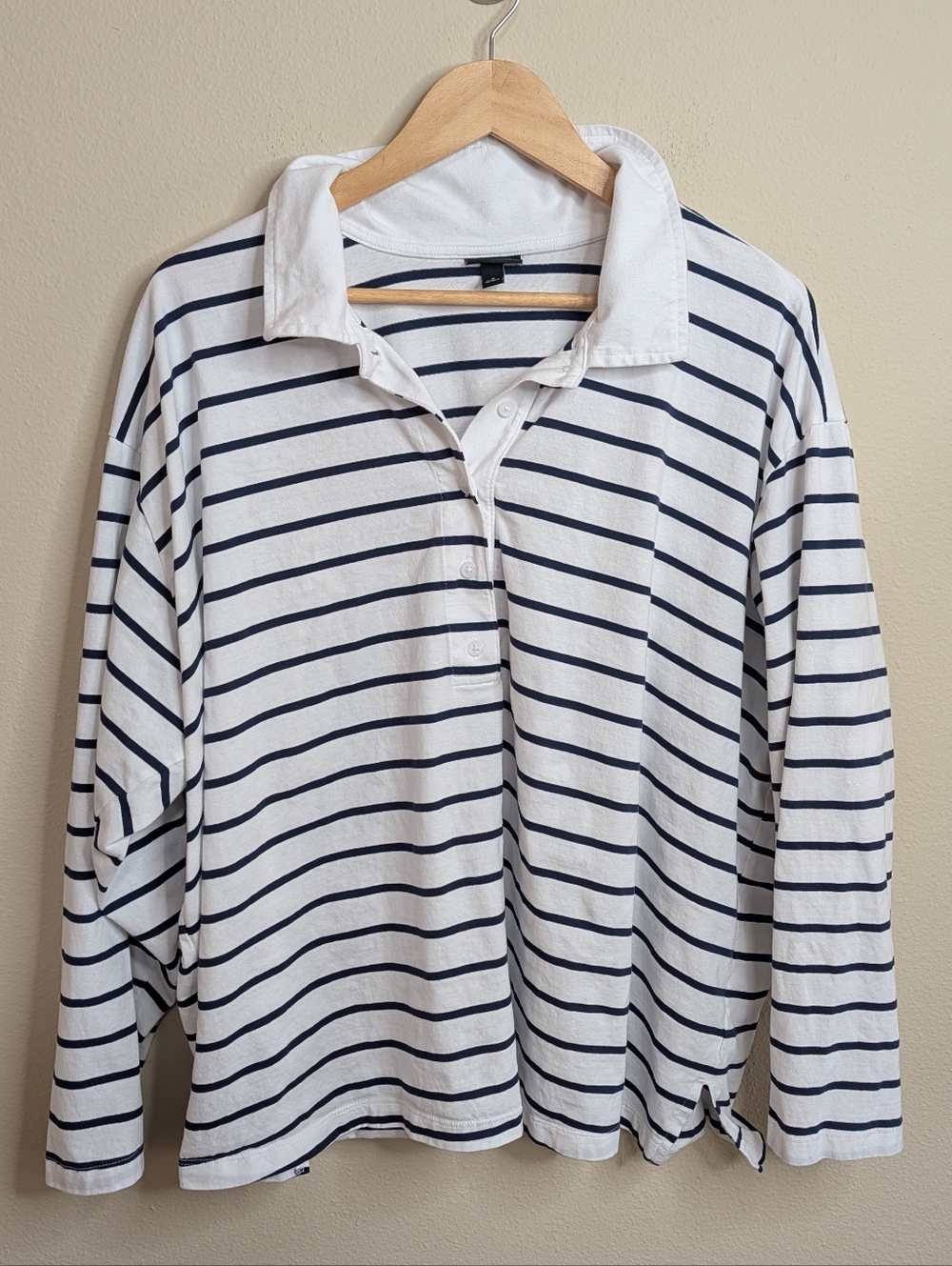 Torrid Striped Polo Shirt Size 3‎ White Navy Long Sleeve Cotton Collared Top